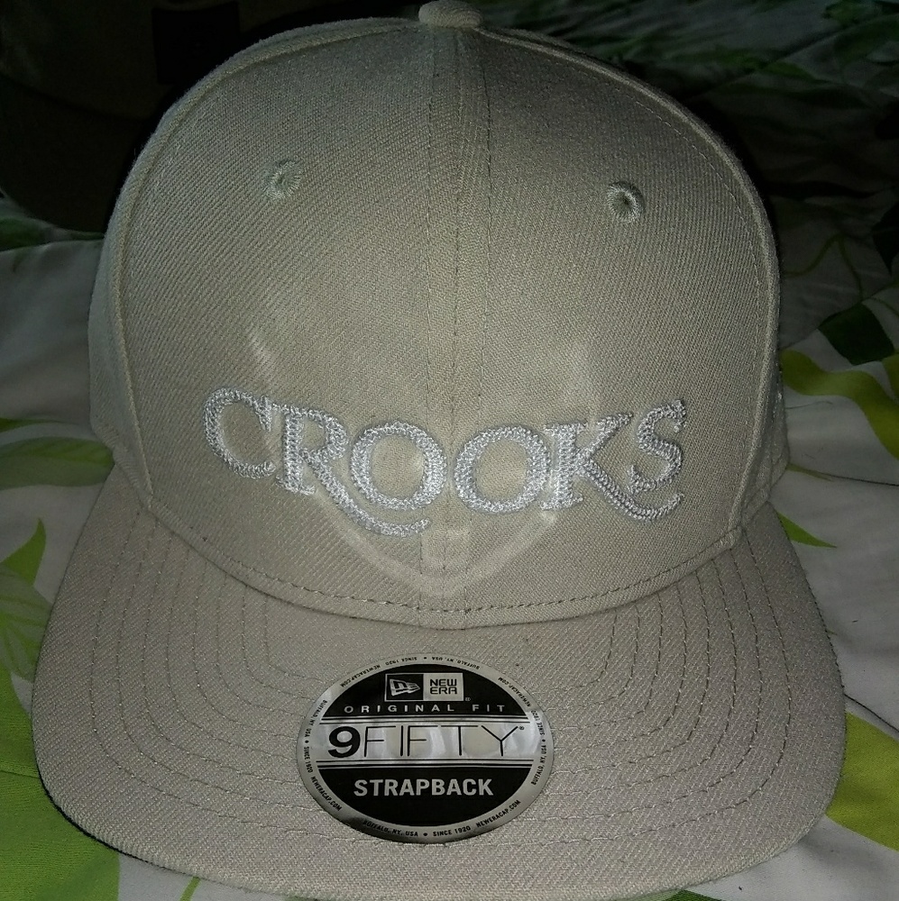 Crooks and castles hat